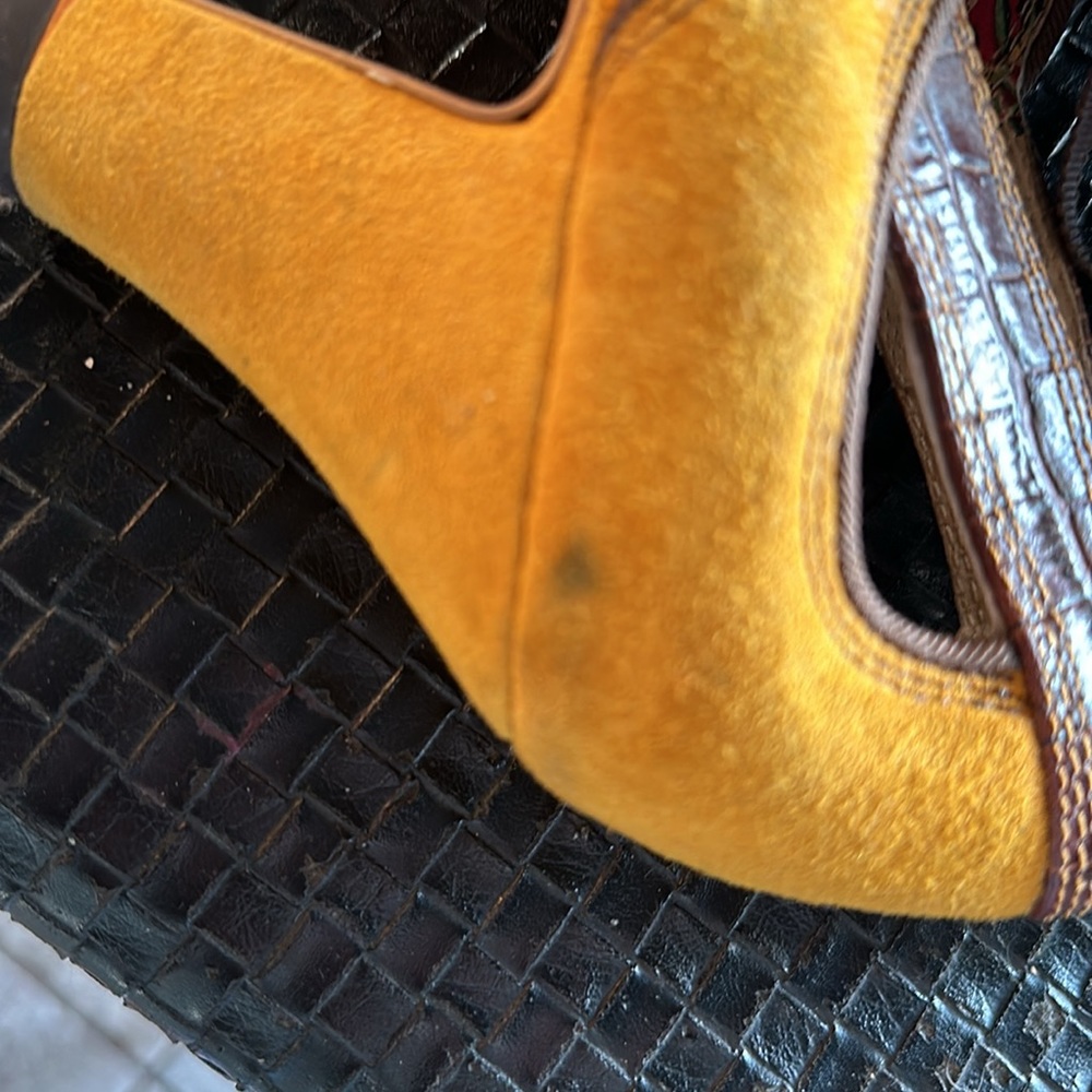Miss L Fire vintage inspired mustard & brown suedes shoes size 41 - Picture 8 of 16